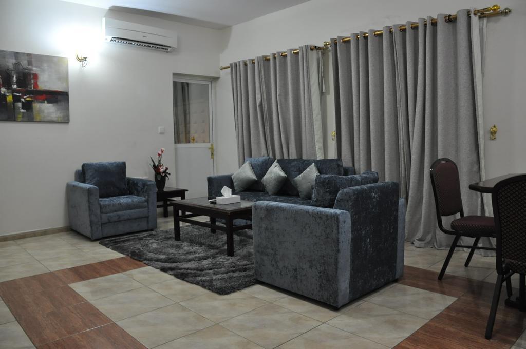 Sahara Hotel Apartments Muscat Exterior foto