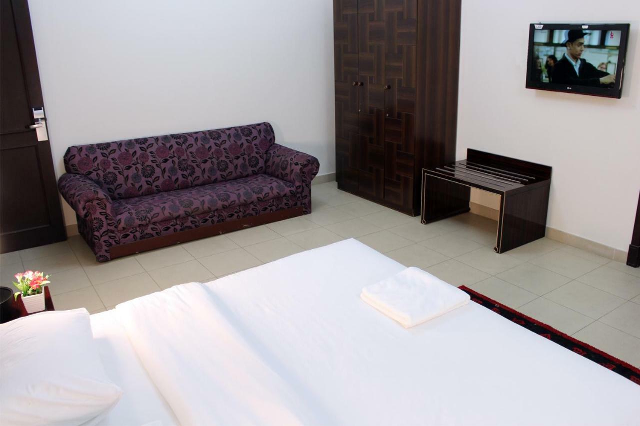 Sahara Hotel Apartments Muscat Exterior foto