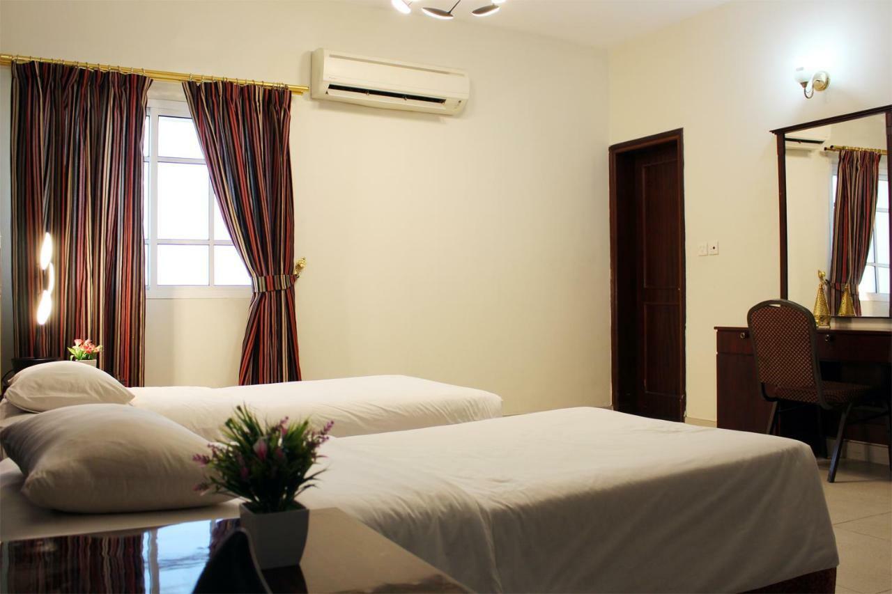 Sahara Hotel Apartments Muscat Exterior foto
